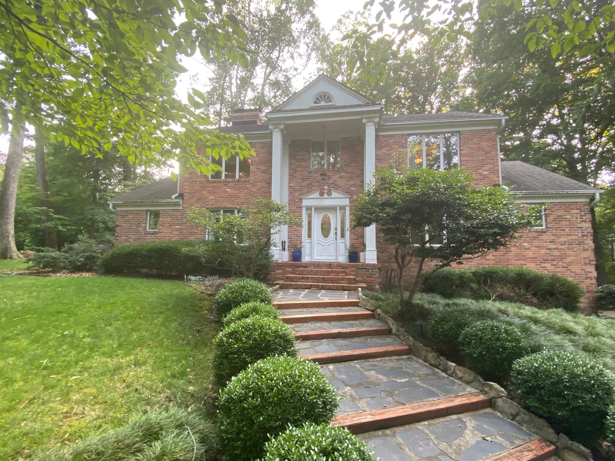 Building Photo - 307 Nottingham Rd