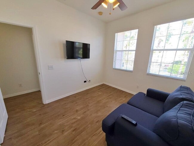 Building Photo - 3936 Yellowstone Cir