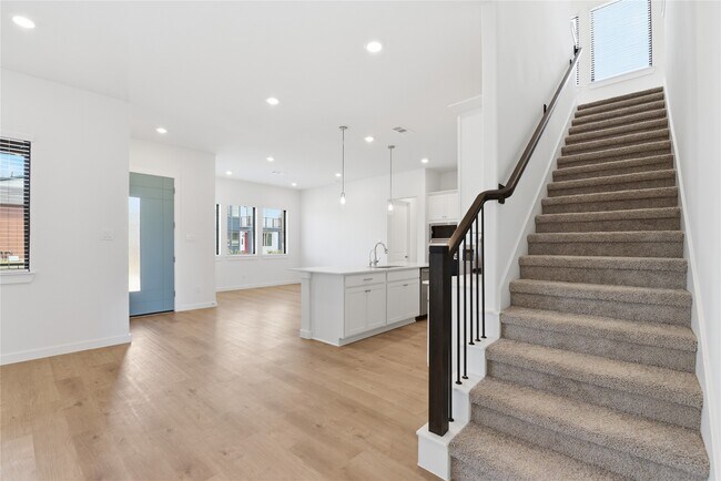 Building Photo - 3220 Loam Ln