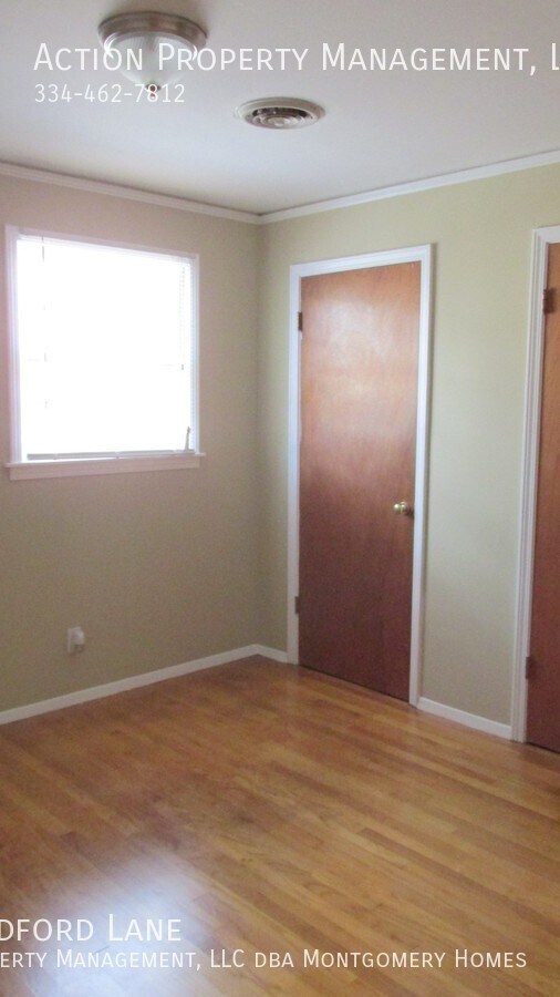 Building Photo - 3334 Bedford Ln