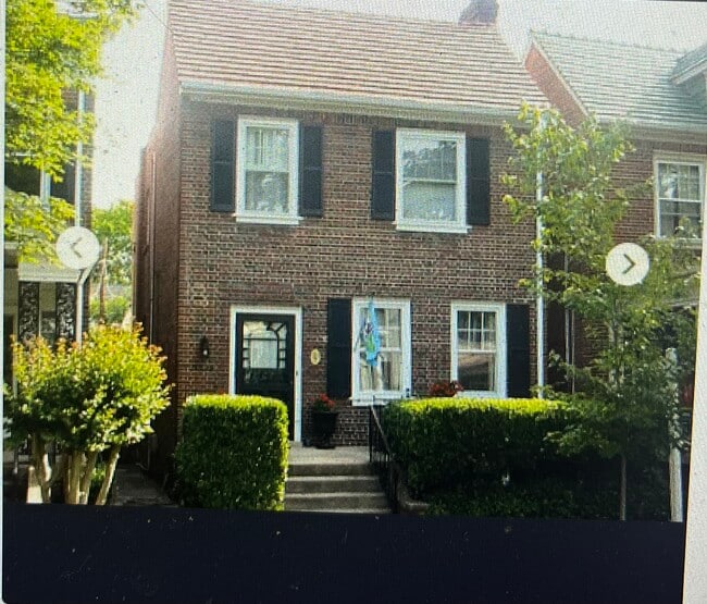 Building Photo - 3328 Kensington Ave