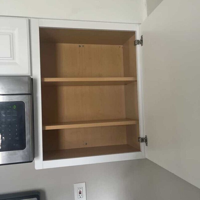 Building Photo - 3233 W 50th St