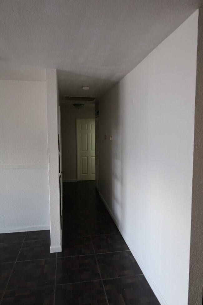Building Photo - 6216 Leola Way