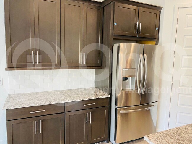 Building Photo - 12534 W Calle De Baca
