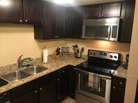 Building Photo - Reed Drive