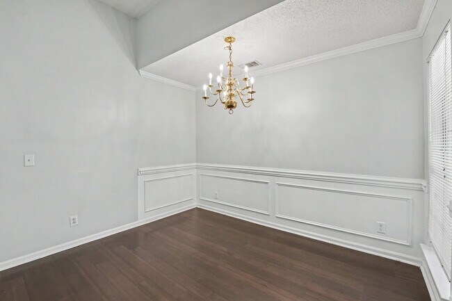 Building Photo - 152 Dovetail Crossing