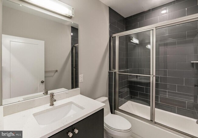 Building Photo - 1020 S 53rd St
