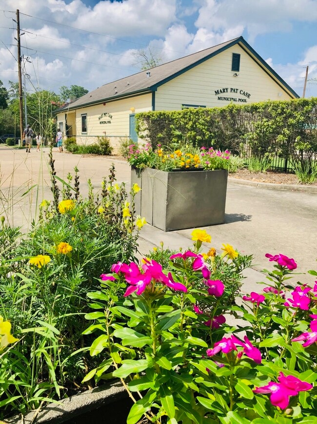 Building Photo - 29021 Cherrywood Ln