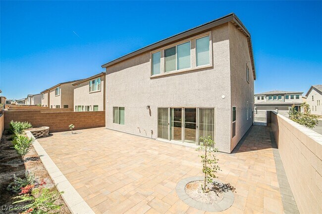 Building Photo - 7412 Legacy Pt St