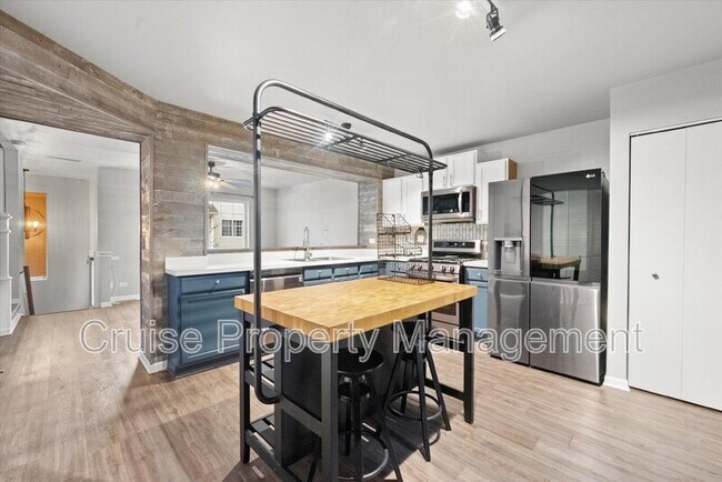 Building Photo - 61 S Treehouse Ln