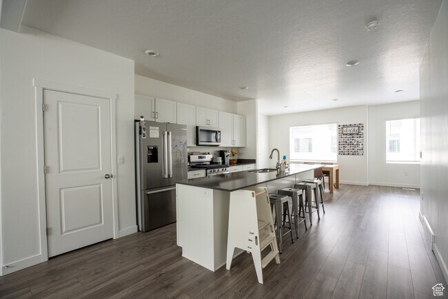 Building Photo - 1128 W 340 S