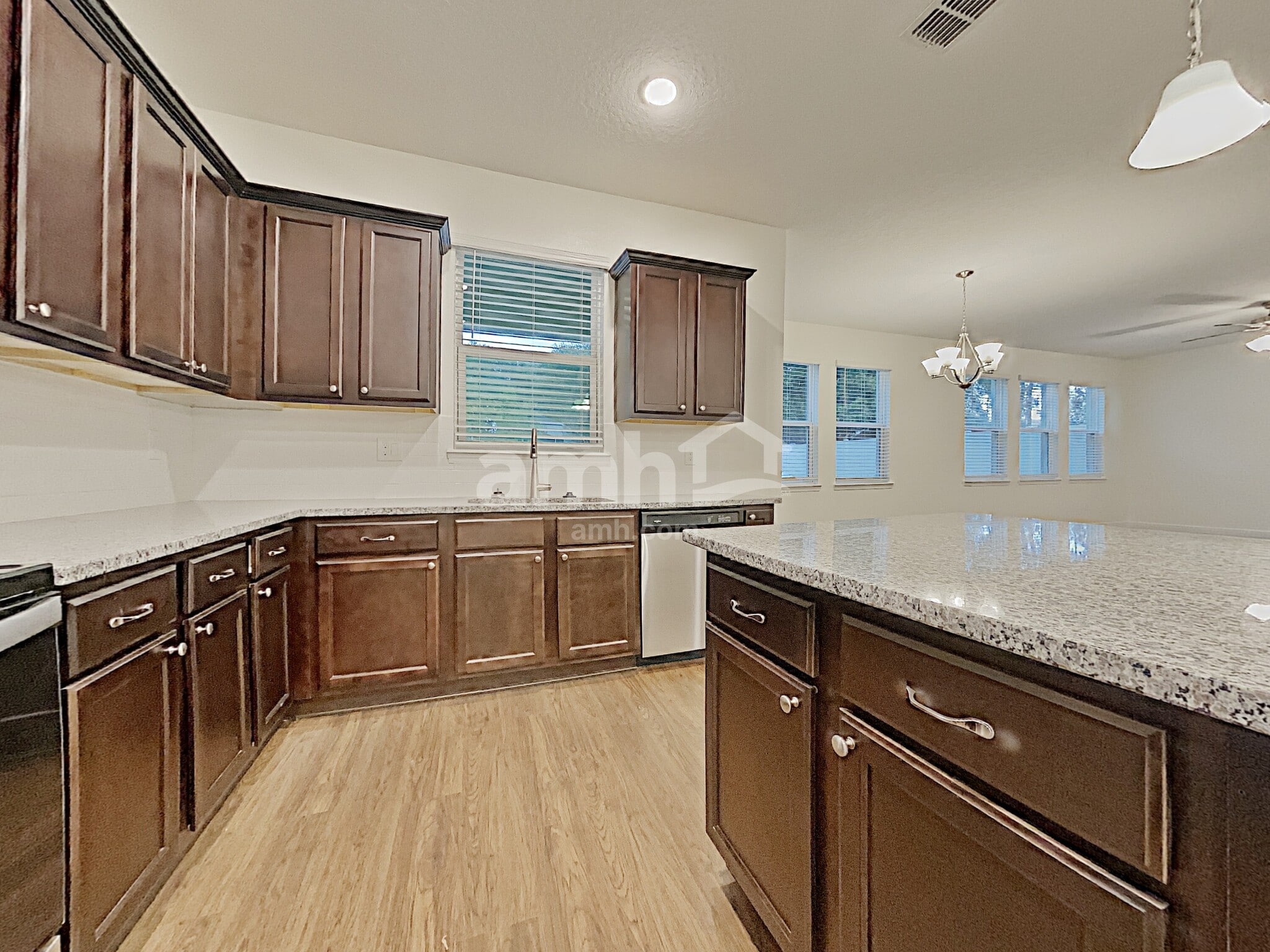 Building Photo - 737 Zarabrooke Ct