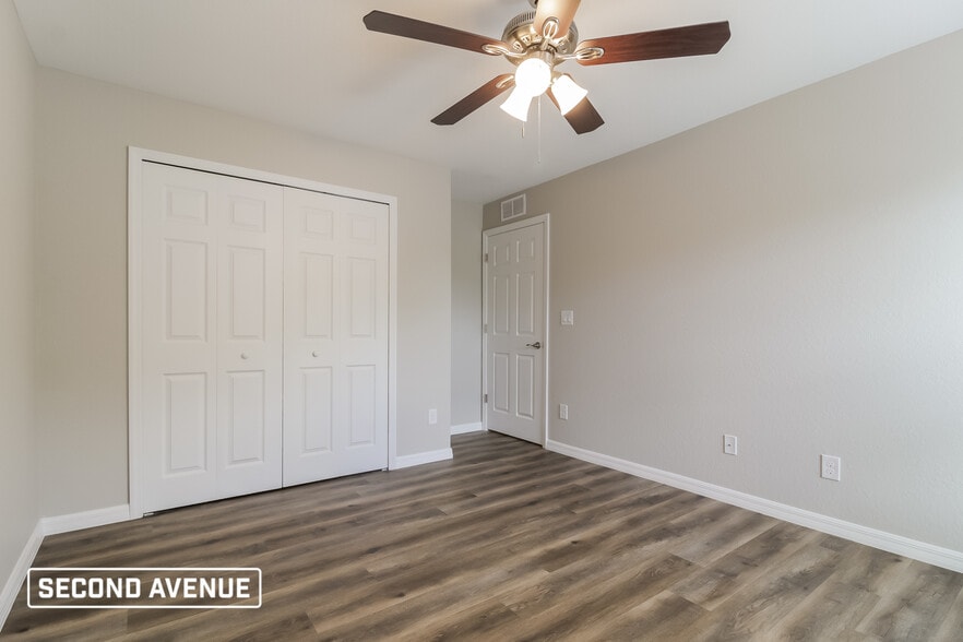 Building Photo - 105 Sherbourne St