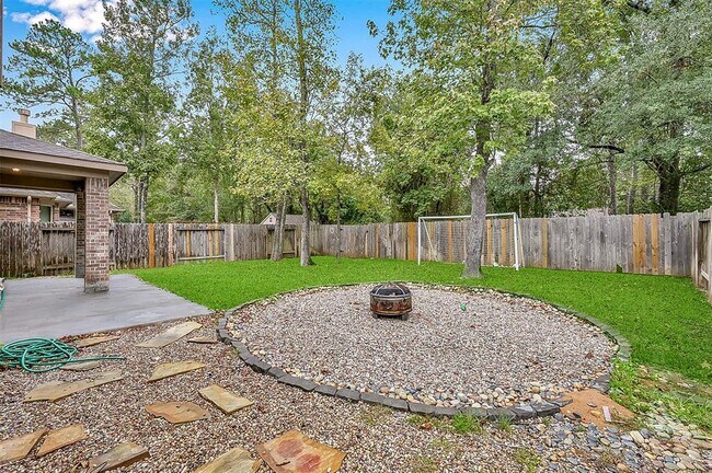 Building Photo - 2458 Garden Falls Dr