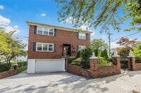 Building Photo - 2 Bryn Mawr Pl