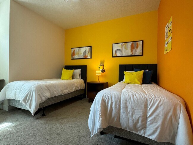 Building Photo - 1641 Retreat Cir