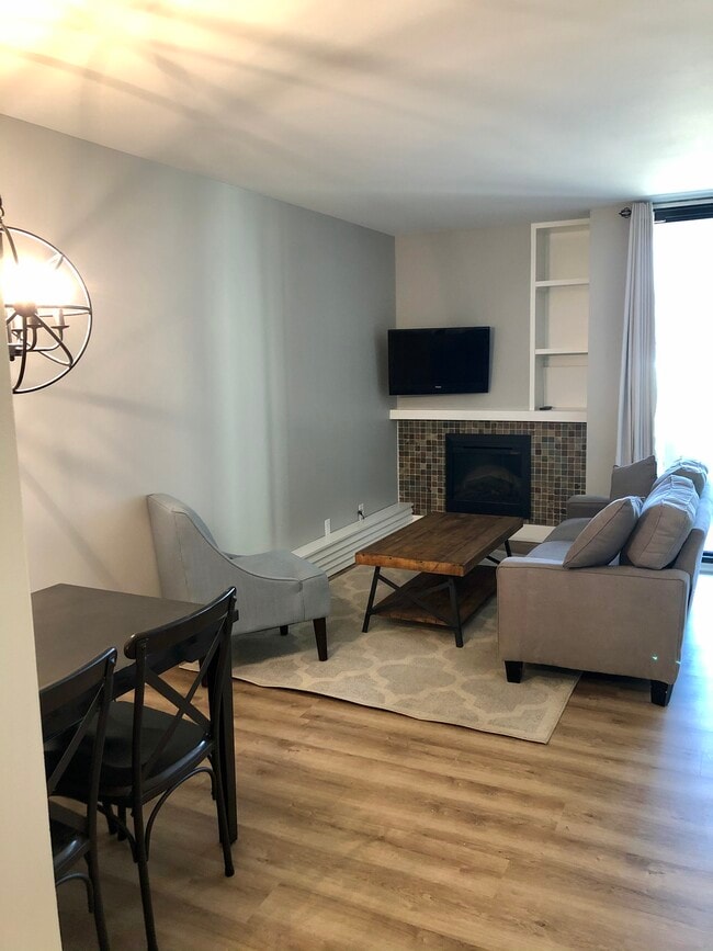 Building Photo - 300 M St SW