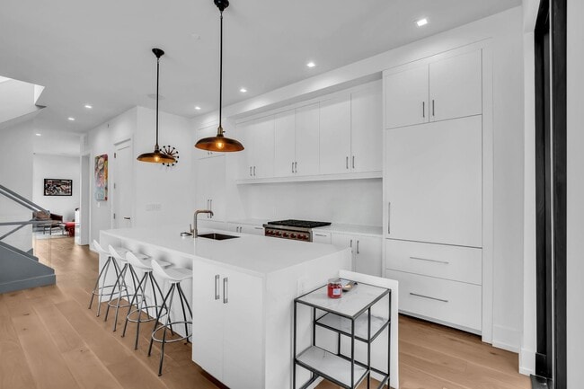 Building Photo - 200 Ocean Ave N