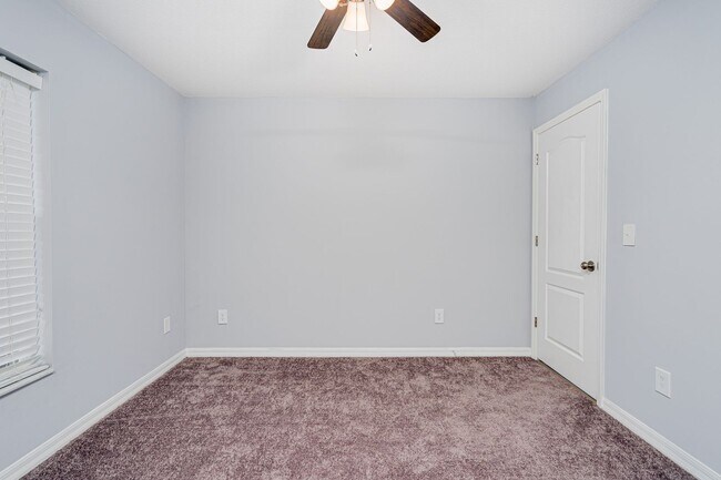 Building Photo - 3 Bedroom Port Orange Home