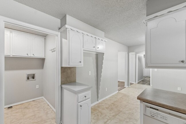 Building Photo - newly renovated 3 bed in Moore