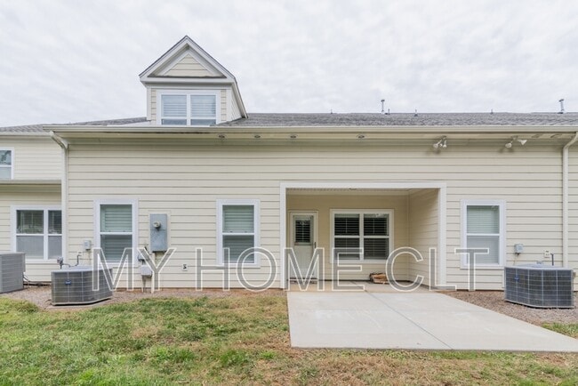 Building Photo - 8513 Loxton Cir