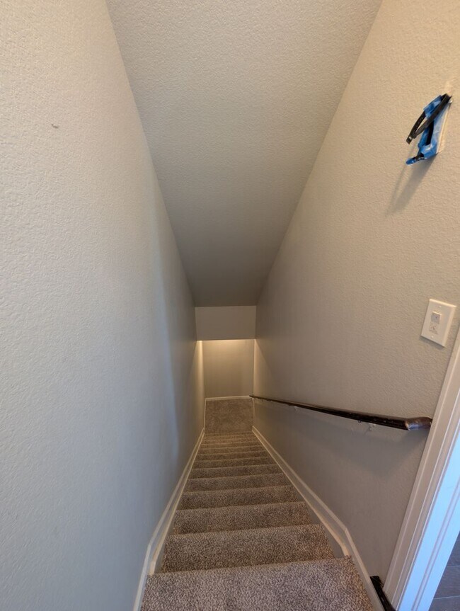 Building Photo - 22441 E Chenango Dr