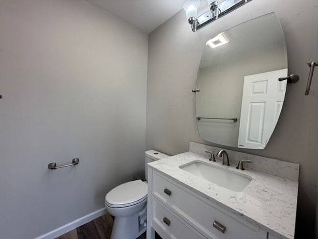 Building Photo - 3 Bedroom with Finished Walk Out Basement!