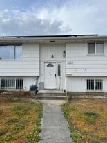 Building Photo - 2223 E Joseph Ave