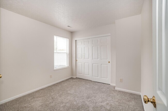 Building Photo - 4009 Boyer Ridge Dr