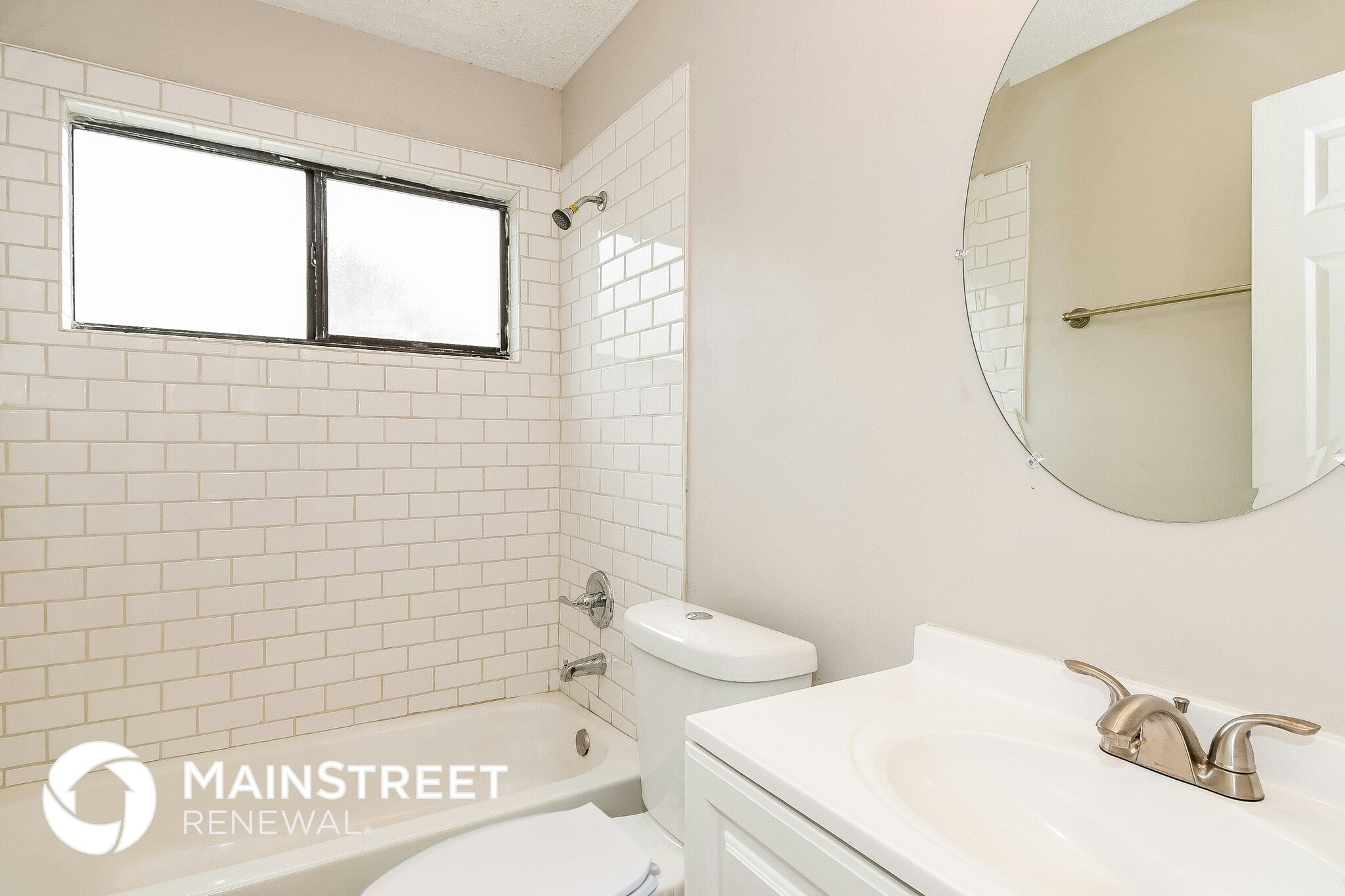 Building Photo - 8236 Sawmill Creek Dr