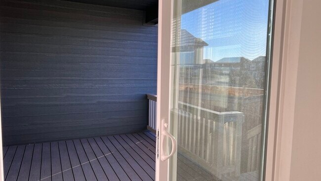 Building Photo - Charming 3 beds 2 baths in Commerce City!
