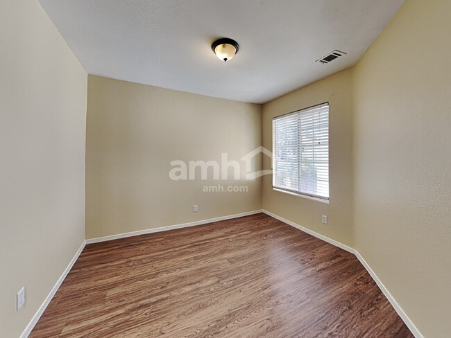 Building Photo - 5752 Taj Mahal Dr