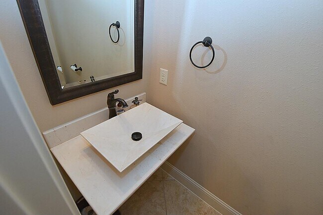 Building Photo - 18908 N Bee Cave Springs Cir