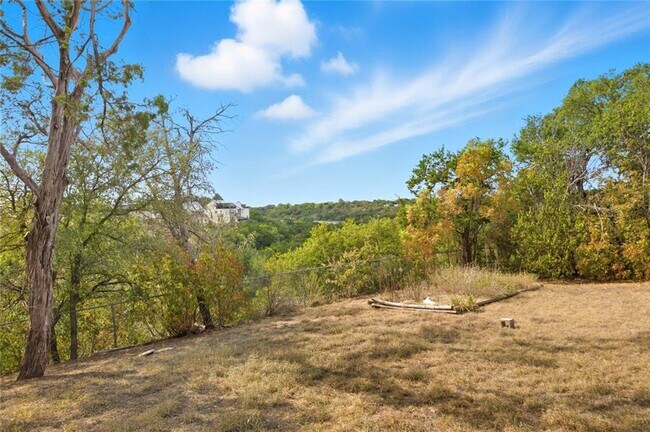 Building Photo - 508 Morris Dr