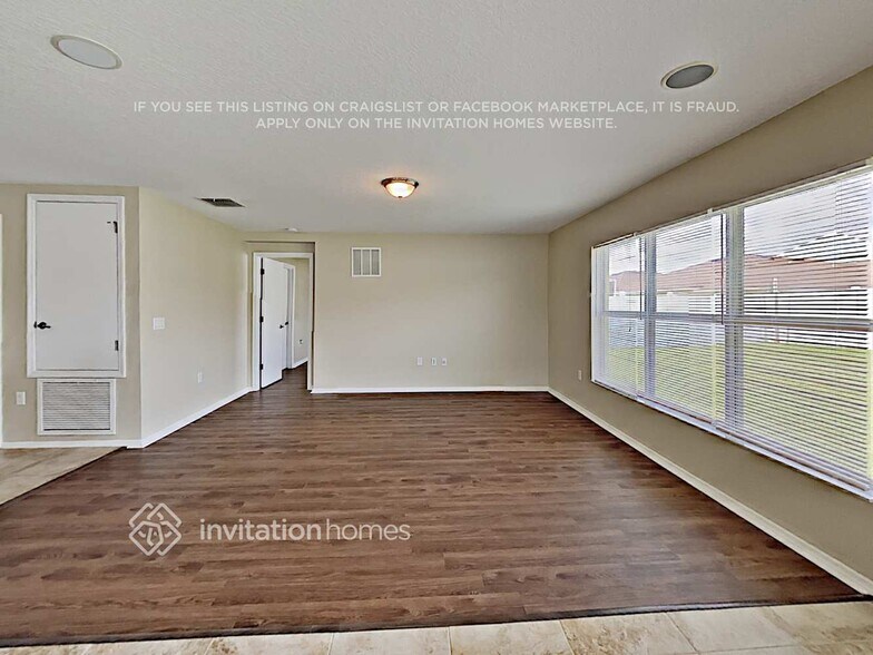 Building Photo - 3011 Yarrow Ln