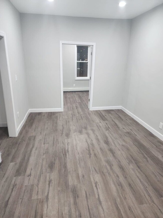 Building Photo - 281 Communipaw Ave