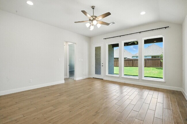 Building Photo - "PRICE REDUCED! Solar Panels and More on t...