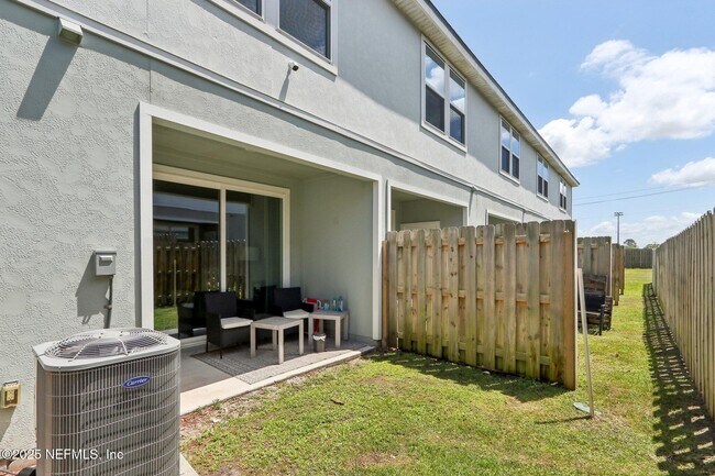 Building Photo - 87 Red House Cir