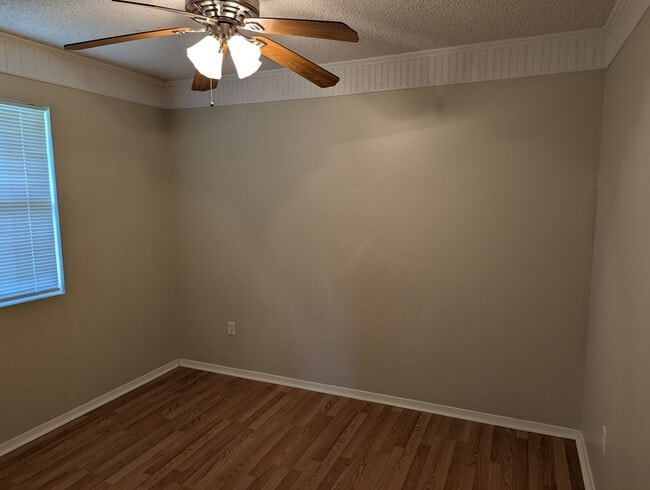 Building Photo - ADORABLE 3 Bed 1 bath in Breaux Bridge!!