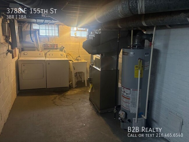 Building Photo - 3788 E 155th St