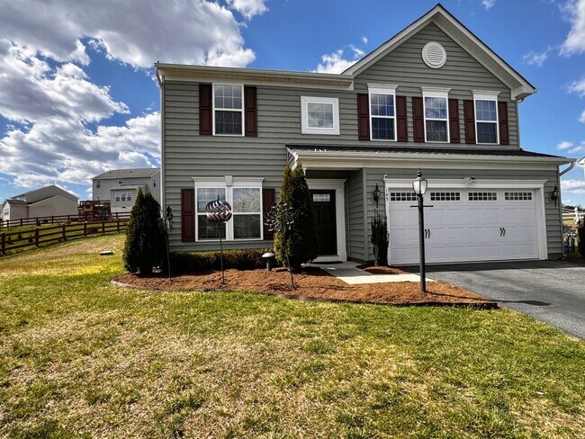 Building Photo - 145 Holly Hill Dr