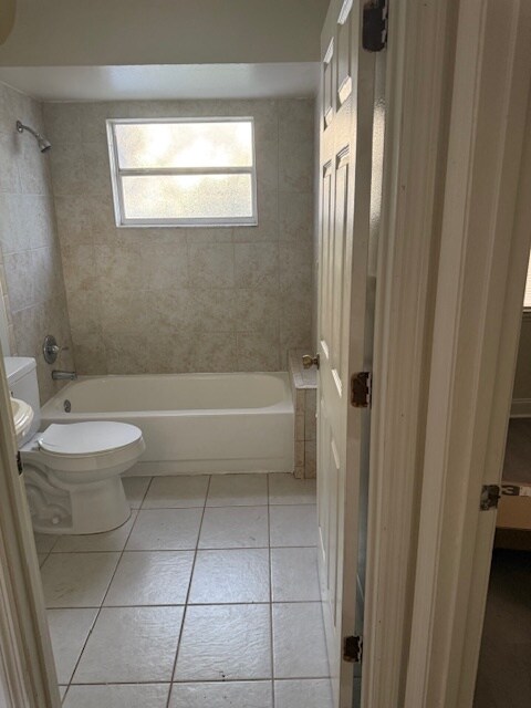 Building Photo - 5398 Colchester Ave