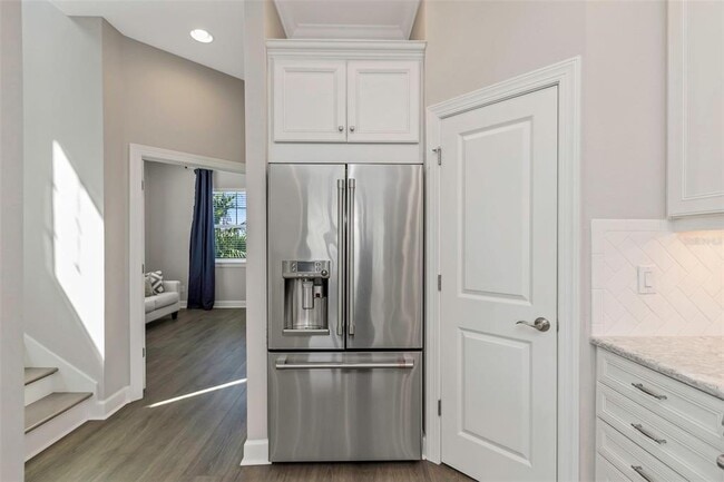 Building Photo - 4063 Rocky Shores Dr