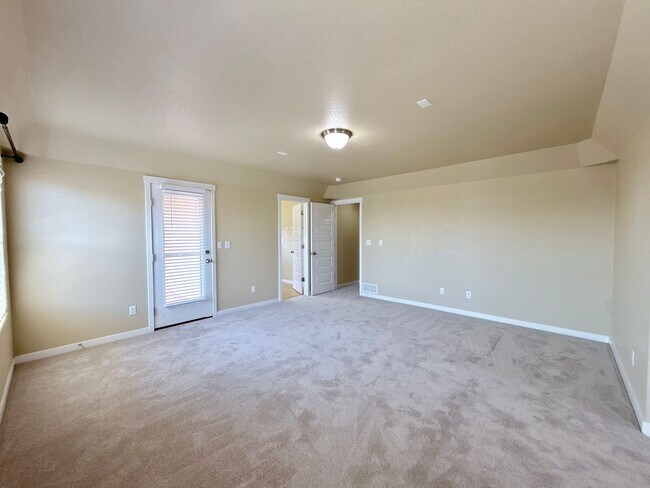 Building Photo - 6531 Wexford Dr