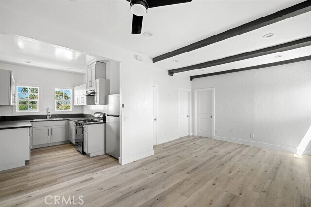 Building Photo - 1643 S Catalina St