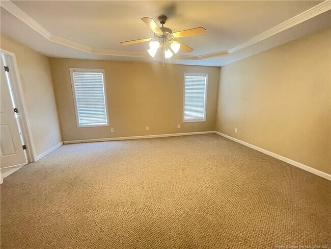 Building Photo - 1932 Lioncoward Dr