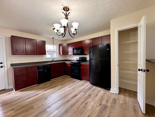 Building Photo - 1255 Poet's Ct