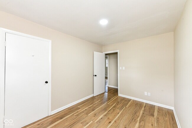 Building Photo - 651 Fabyan Rd