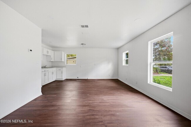 Building Photo - 4014 Spires Ave