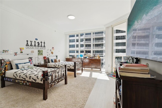 Building Photo - 10225 Collins Ave
